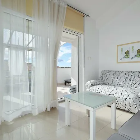 Apartment Daisy Zadar